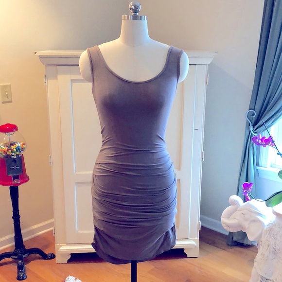 Emotion Dress - Picture 1 of 5